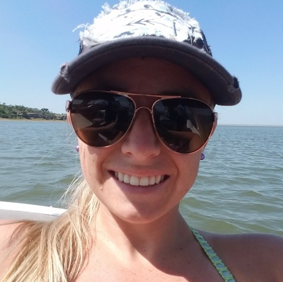 Meet your Posher, Megan - Picture 1 of 1